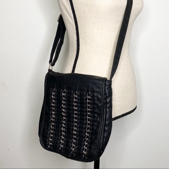 Haley Beez Handbags - Haley Beez Black Leather Chain Detail Crossbody